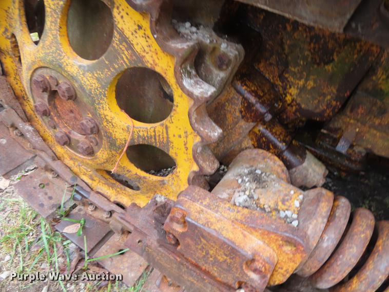 image for item DN9210 John Deere 2010 track loader