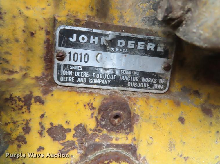 image for item DN9210 John Deere 2010 track loader