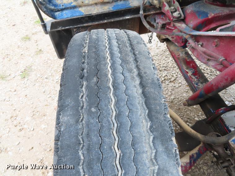 image for item DN9219 1982 Kenworth W900 wrecker truck