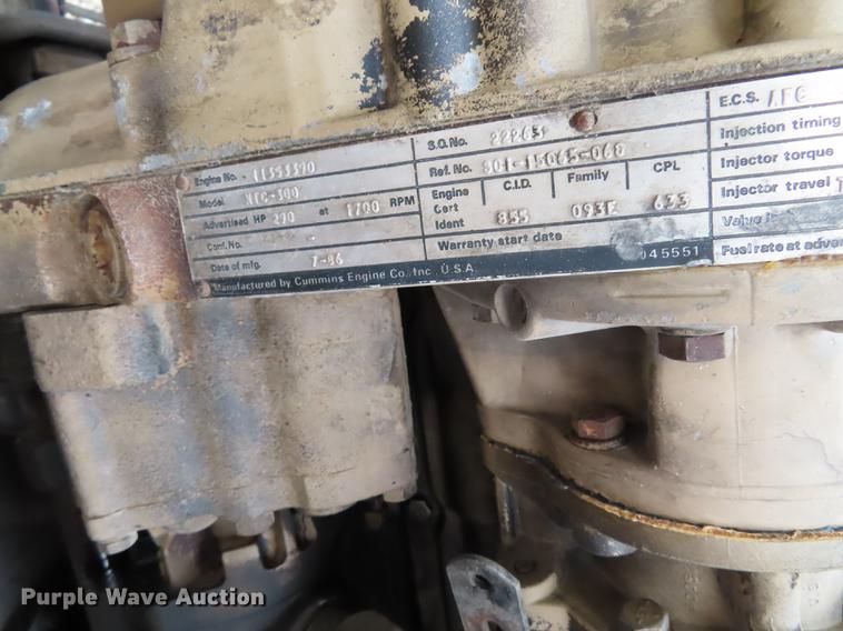 image for item DN9219 1982 Kenworth W900 wrecker truck