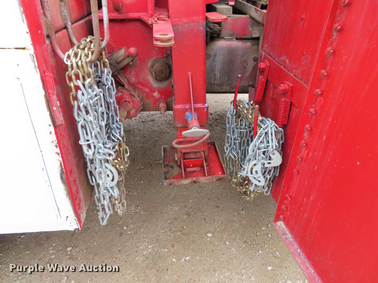 image for item DN9219 1982 Kenworth W900 wrecker truck