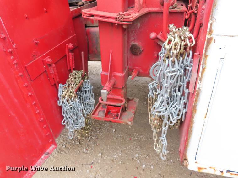 image for item DN9219 1982 Kenworth W900 wrecker truck