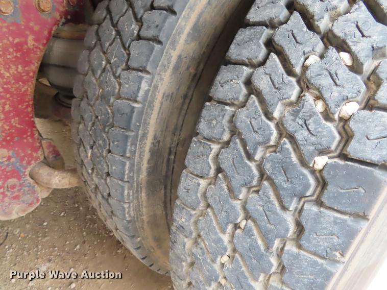 image for item DN9219 1982 Kenworth W900 wrecker truck