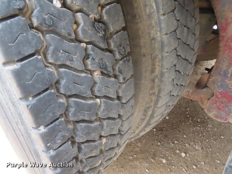 image for item DN9219 1982 Kenworth W900 wrecker truck