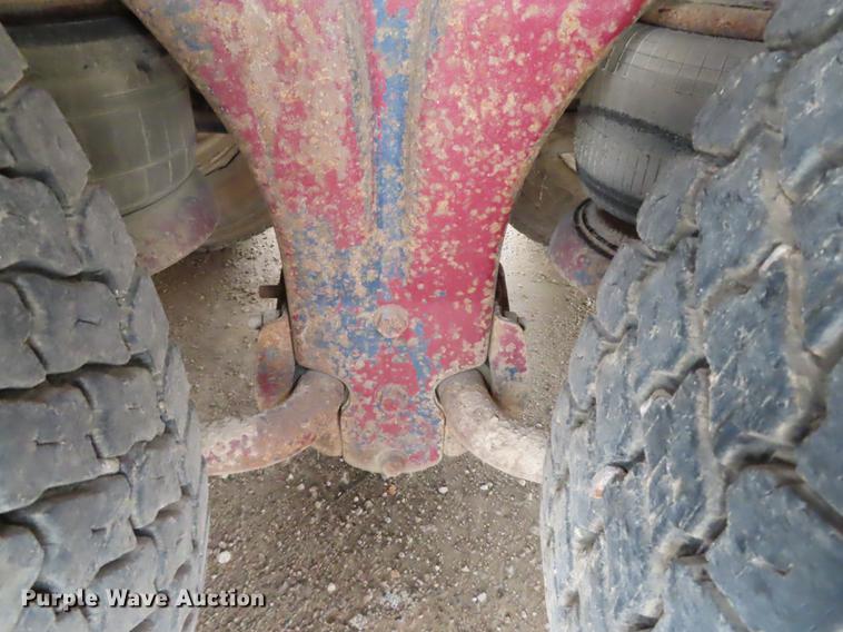 image for item DN9219 1982 Kenworth W900 wrecker truck