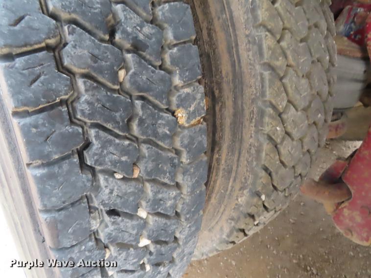 image for item DN9219 1982 Kenworth W900 wrecker truck