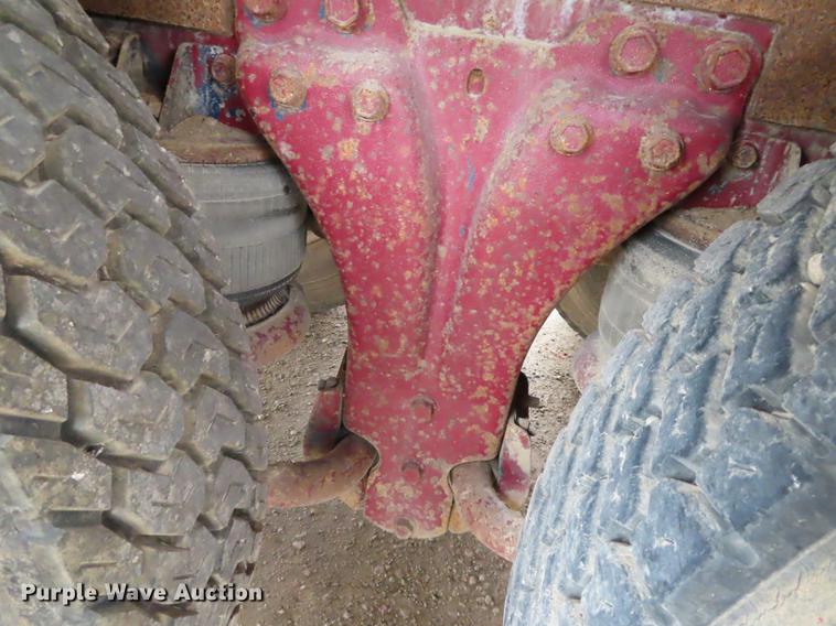 image for item DN9219 1982 Kenworth W900 wrecker truck