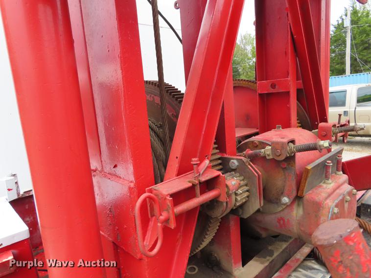 image for item DN9219 1982 Kenworth W900 wrecker truck