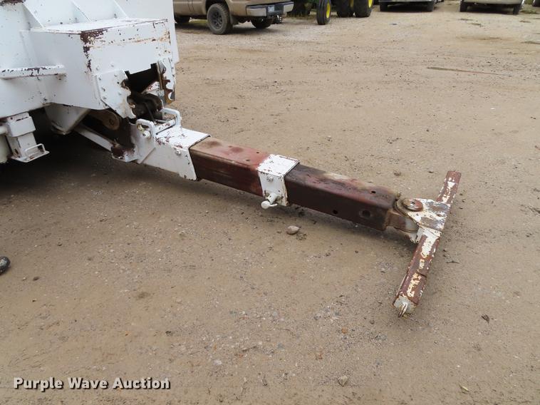 image for item DN9219 1982 Kenworth W900 wrecker truck