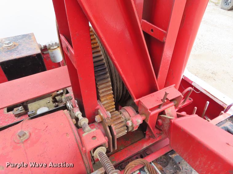 image for item DN9219 1982 Kenworth W900 wrecker truck