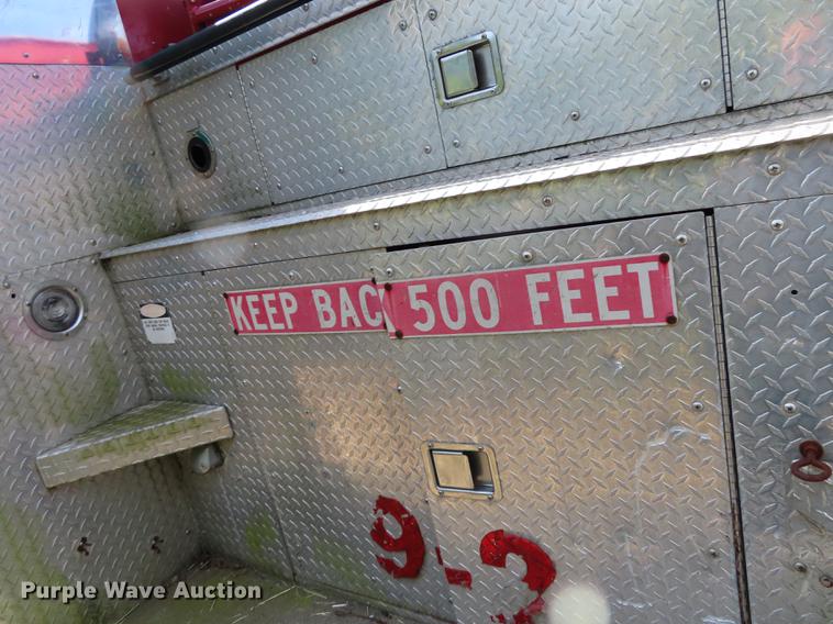 image for item DN9231 1987 Ford C8000 fire truck