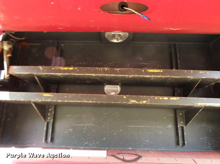 image for item DN9231 1987 Ford C8000 fire truck