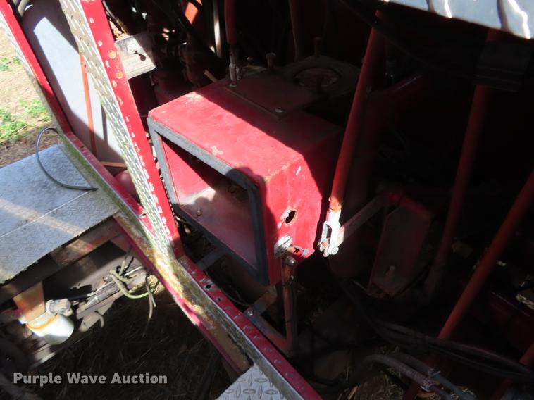 image for item DN9231 1987 Ford C8000 fire truck