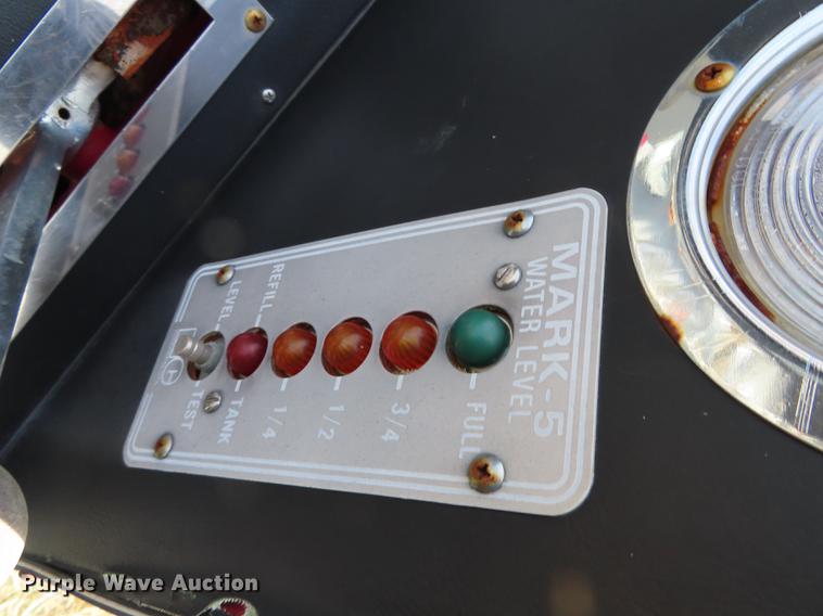 image for item DN9231 1987 Ford C8000 fire truck