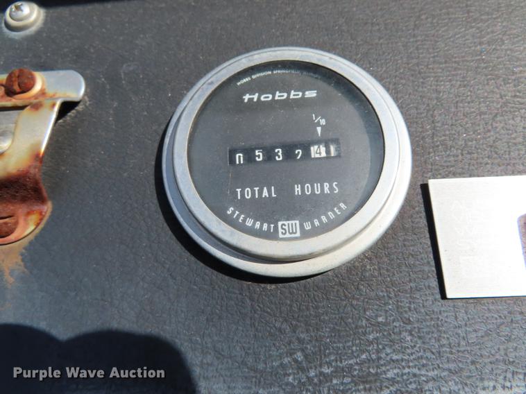 image for item DN9231 1987 Ford C8000 fire truck