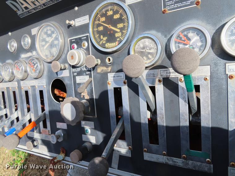 image for item DN9231 1987 Ford C8000 fire truck