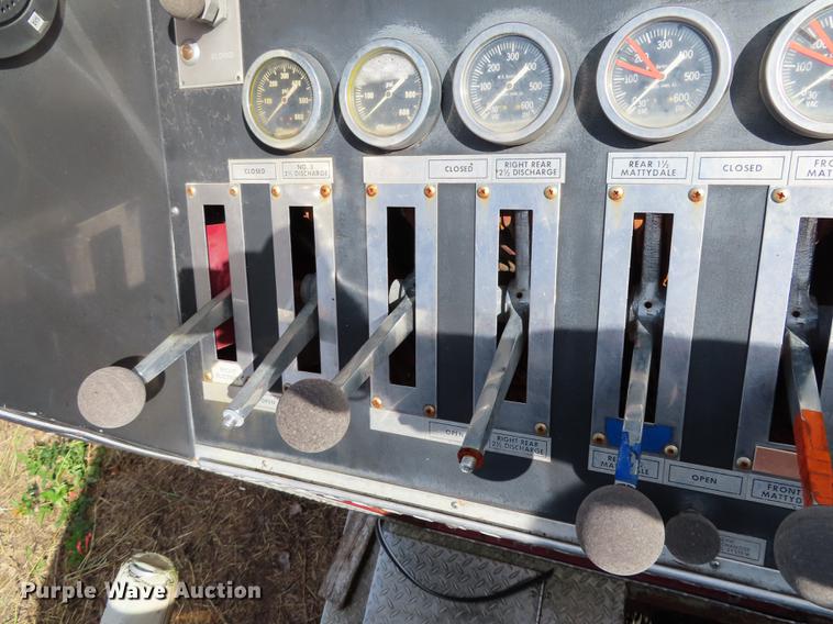 image for item DN9231 1987 Ford C8000 fire truck