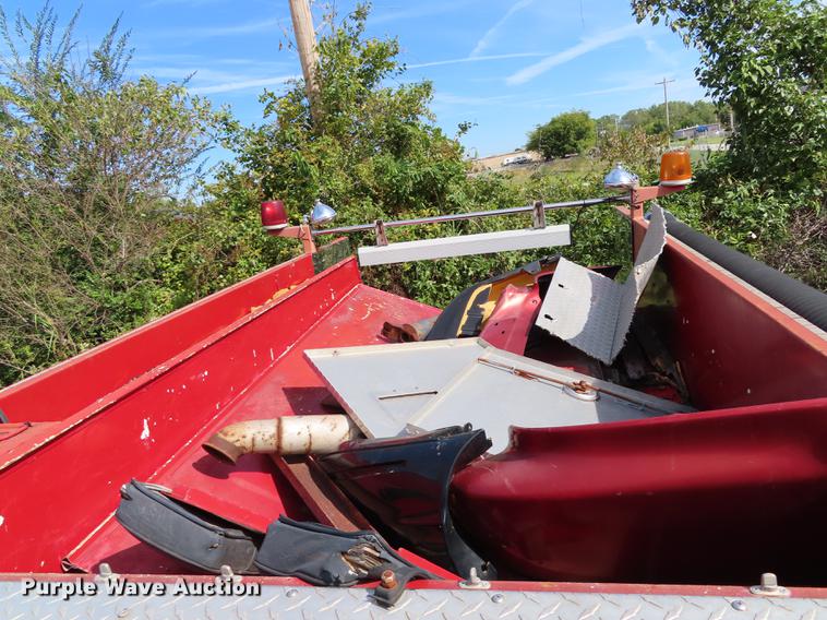 image for item DN9231 1987 Ford C8000 fire truck