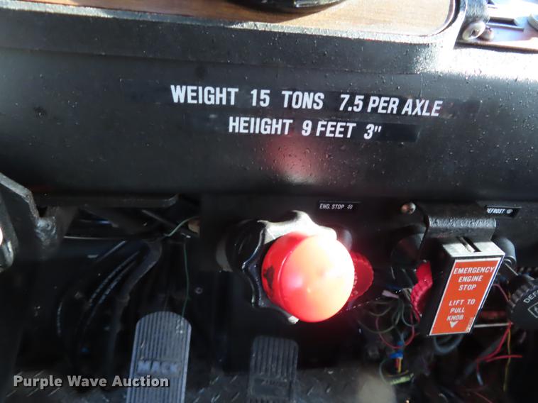 image for item DN9232 1988 Mack CF611FC fire truck