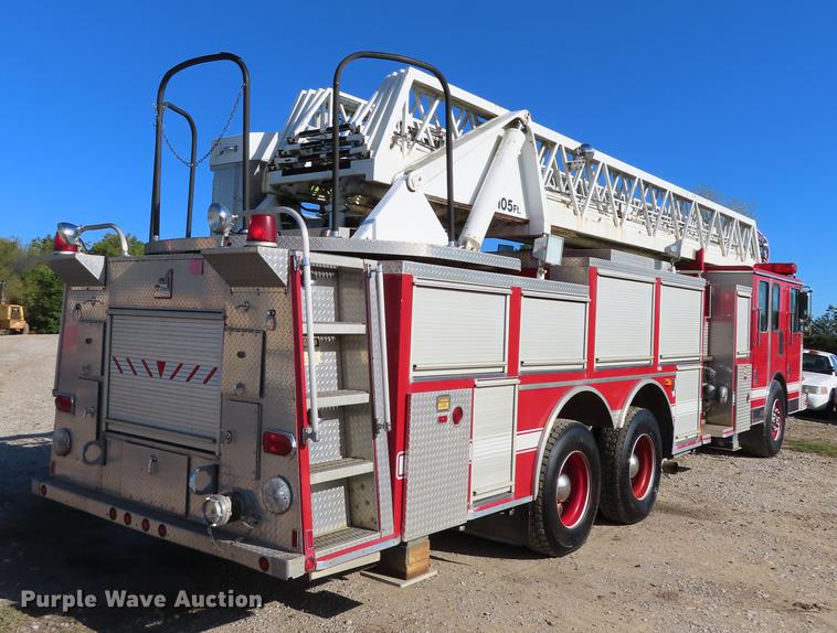 image for item DN9233 1993 Smeal fire truck