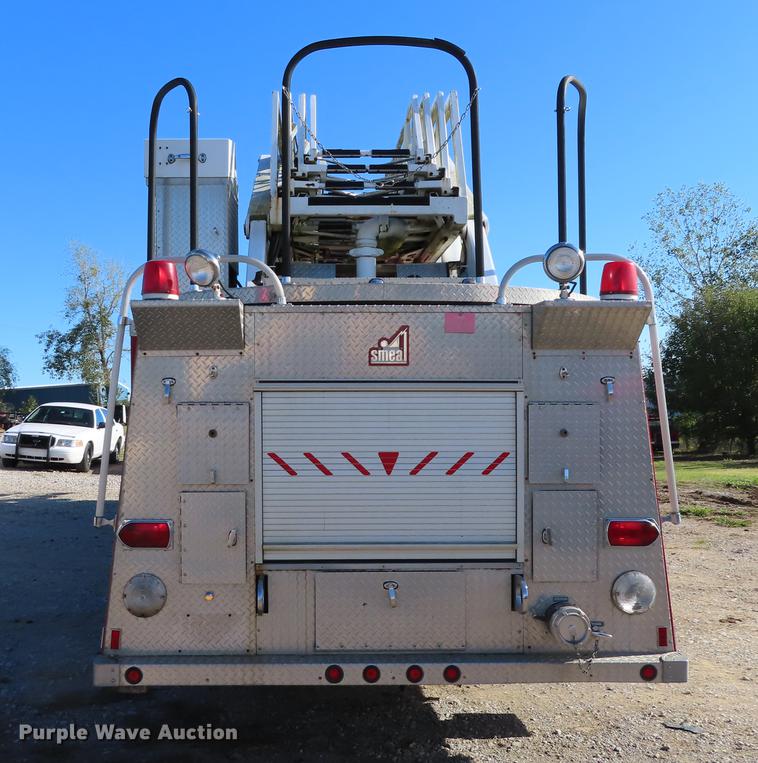 image for item DN9233 1993 Smeal fire truck