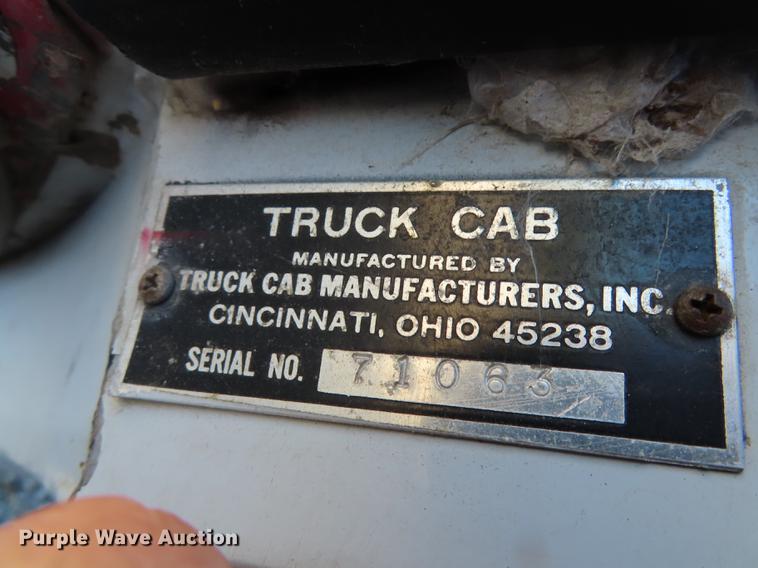 image for item DN9233 1993 Smeal fire truck