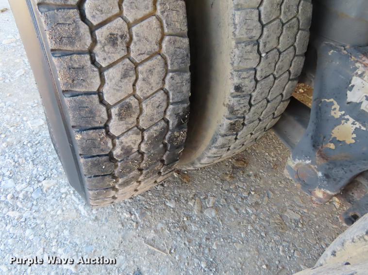 image for item DN9233 1993 Smeal fire truck