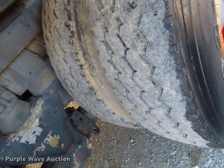 image for item DN9233 1993 Smeal fire truck