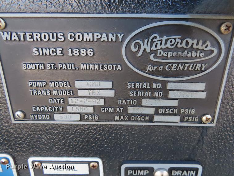 image for item DN9233 1993 Smeal fire truck