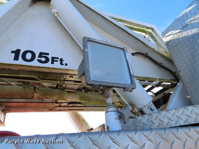 image for item DN9233 1993 Smeal fire truck