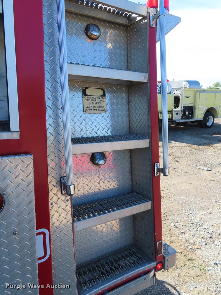 image for item DN9233 1993 Smeal fire truck