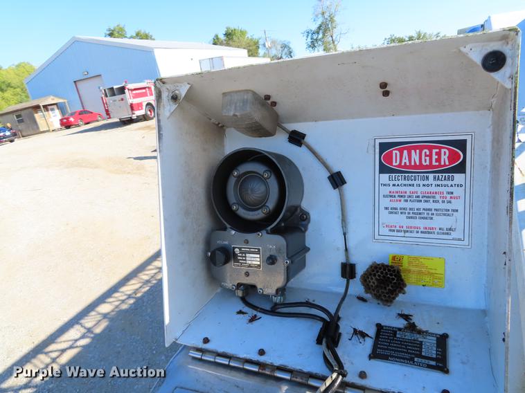 image for item DN9233 1993 Smeal fire truck