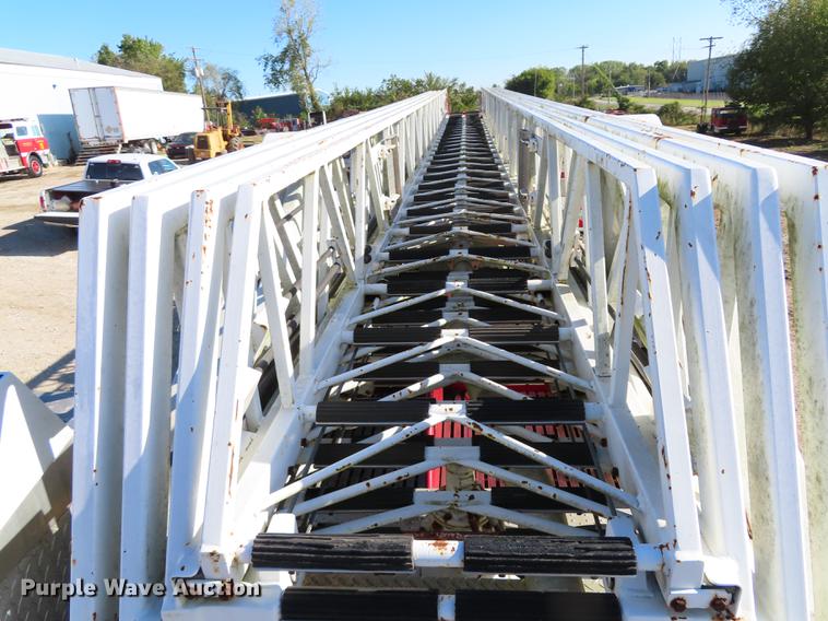 image for item DN9233 1993 Smeal fire truck