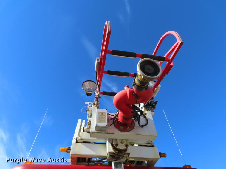 image for item DN9233 1993 Smeal fire truck