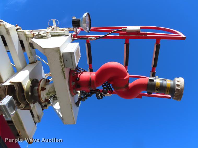 image for item DN9233 1993 Smeal fire truck