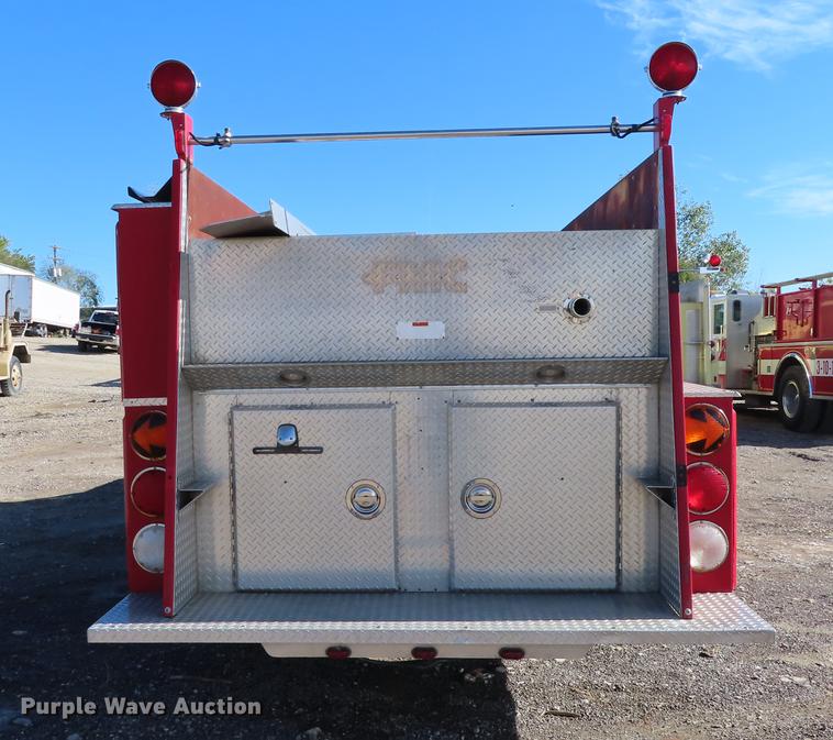 image for item DN9234 1988 Ford F800 fire truck