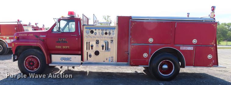 image for item DN9234 1988 Ford F800 fire truck