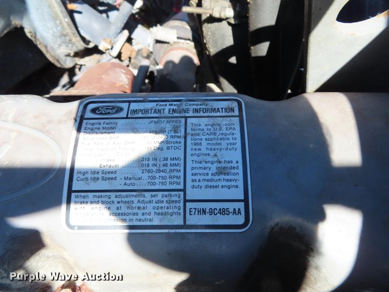 image for item DN9234 1988 Ford F800 fire truck