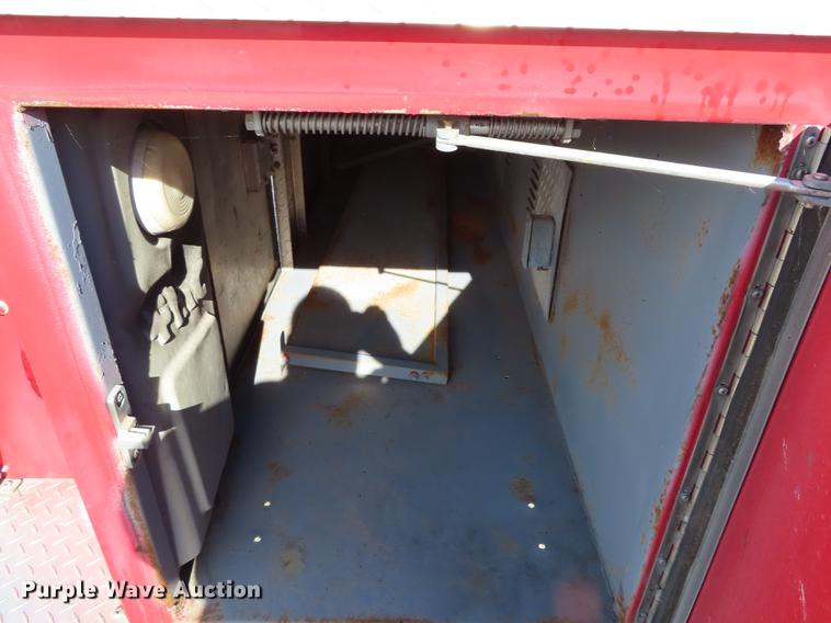 image for item DN9234 1988 Ford F800 fire truck