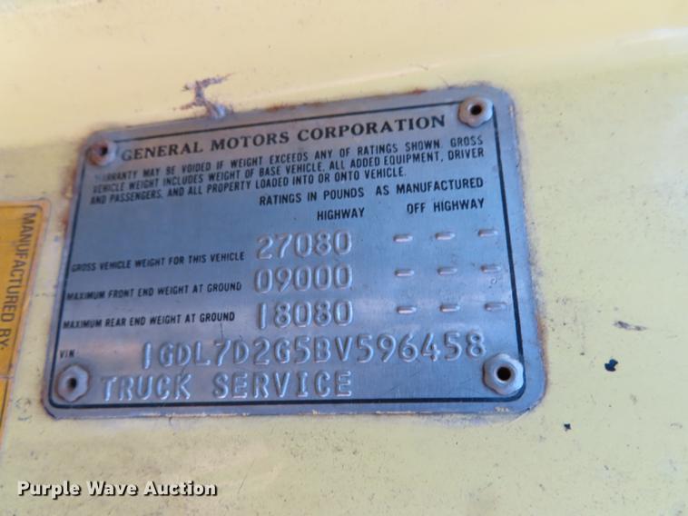 image for item DN9235 1981 GMC fire truck