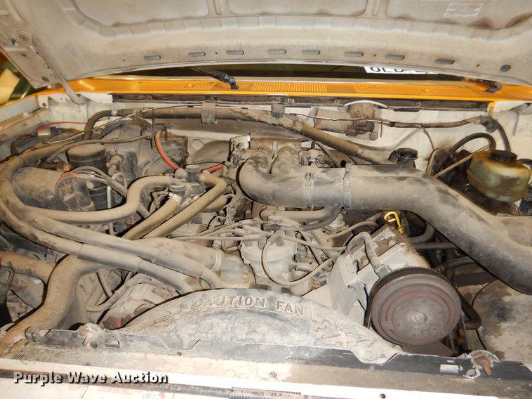 image for item DN9237 1994 Ford F450 Super Duty utility truck