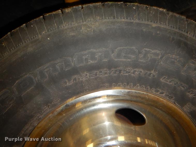 image for item DN9237 1994 Ford F450 Super Duty utility truck