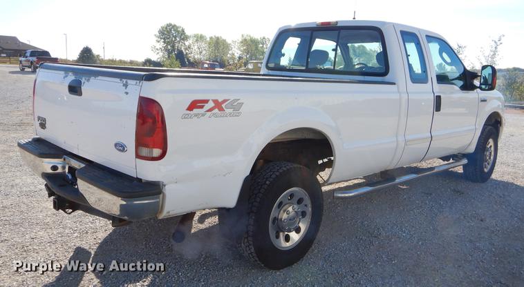 image for item DN9238 2006 Ford F250 Super Duty XLT SuperCab pickup truck