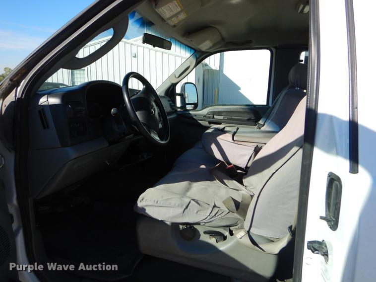 image for item DN9238 2006 Ford F250 Super Duty XLT SuperCab pickup truck