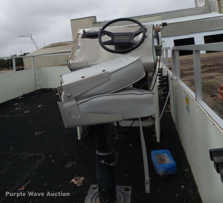 image for item DX9142 1991 Weeres Sport 20 pontoon boat