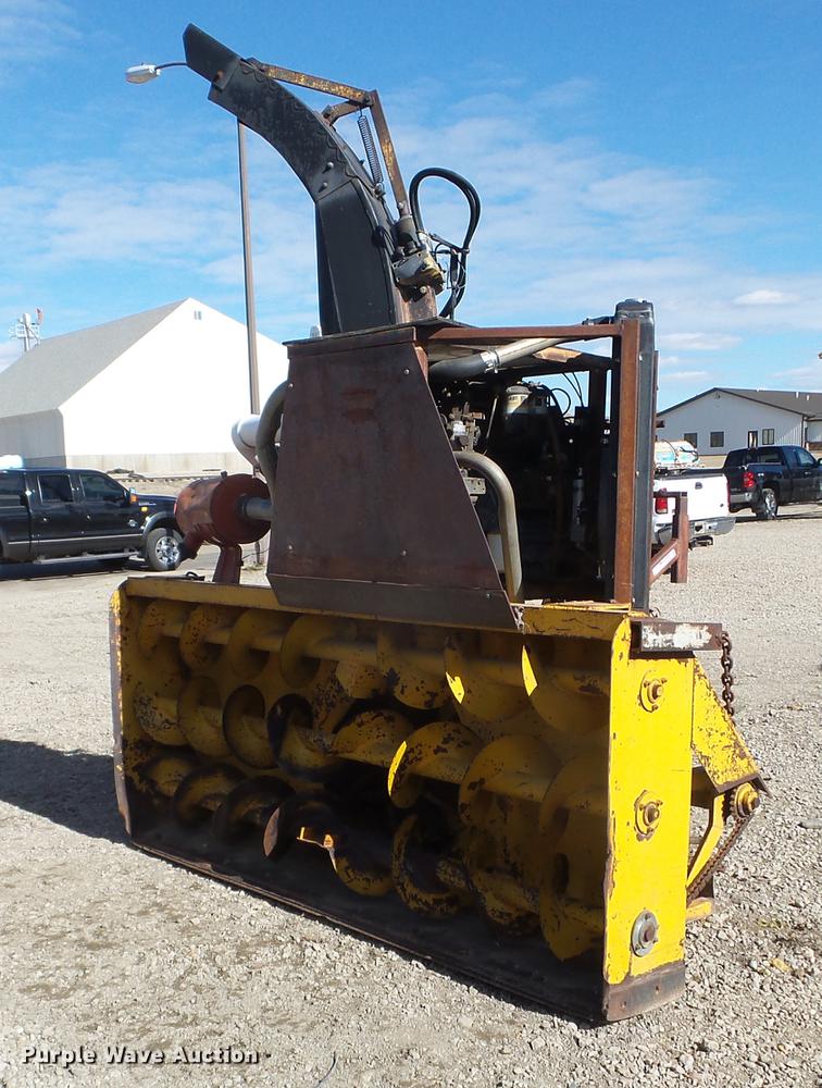 image for item DX9538 Snow blower