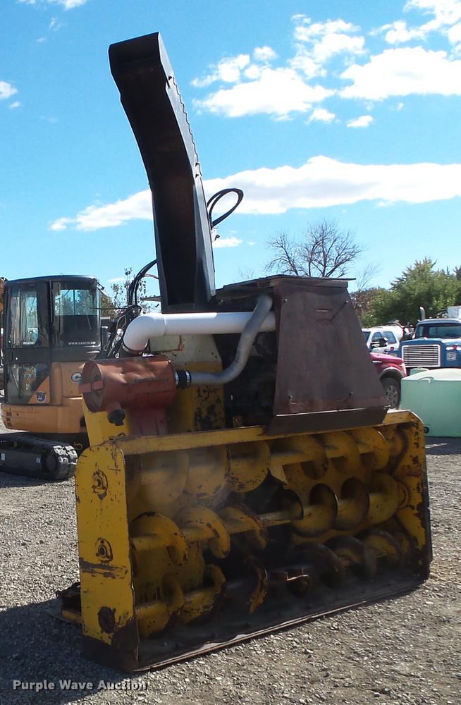 image for item DX9538 Snow blower