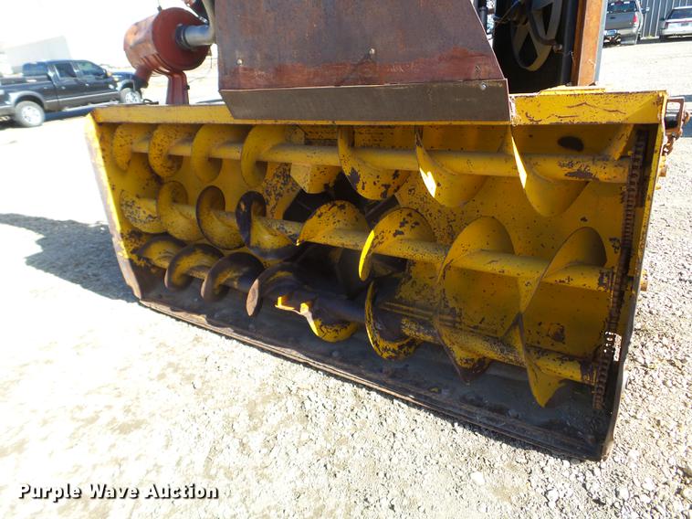 image for item DX9538 Snow blower