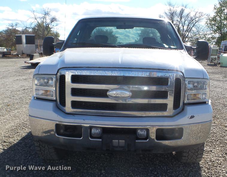 image for item DX9540 2007 Ford F250 Super Duty SuperCab pickup truck