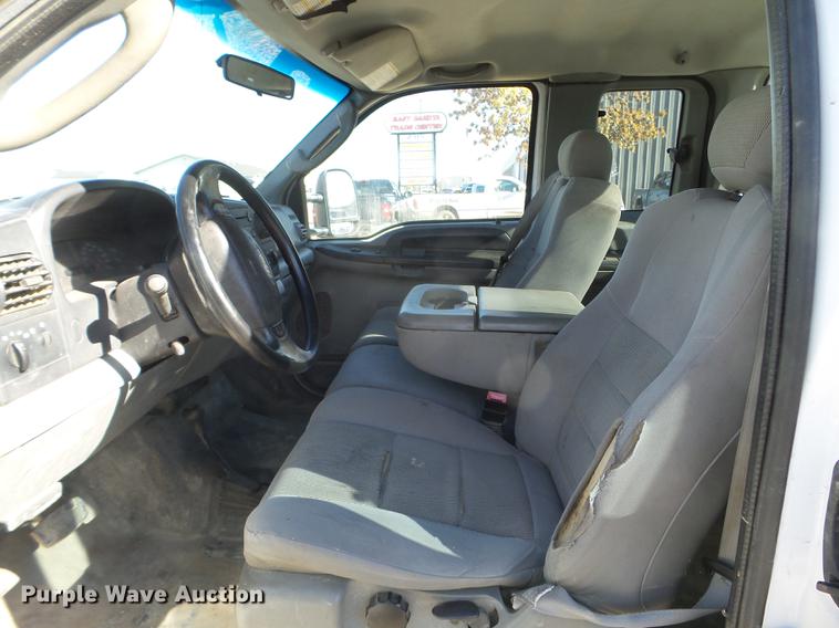 image for item DX9540 2007 Ford F250 Super Duty SuperCab pickup truck